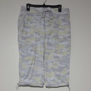 Democracy Women's Camo Capris in White, Gray & Yellow